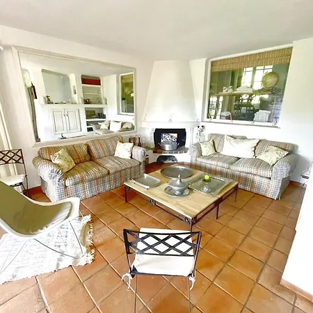 Spacious Family House Summer 公寓