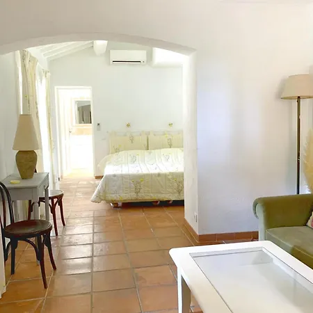 Spacious Family House Summer Apartment *